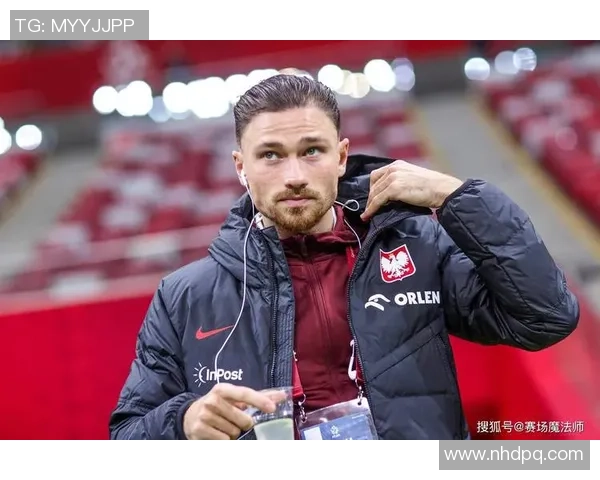 夏季转会市场热潮涌动球星转会背后的故事与影响分析