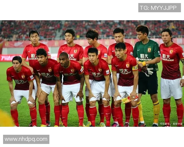 恒大足球昨晚精彩表现引发球迷热议球队未来发展方向与战术调整 恒大足球昨晚精彩表现引发球迷热议球队未来发展方向与战术调整