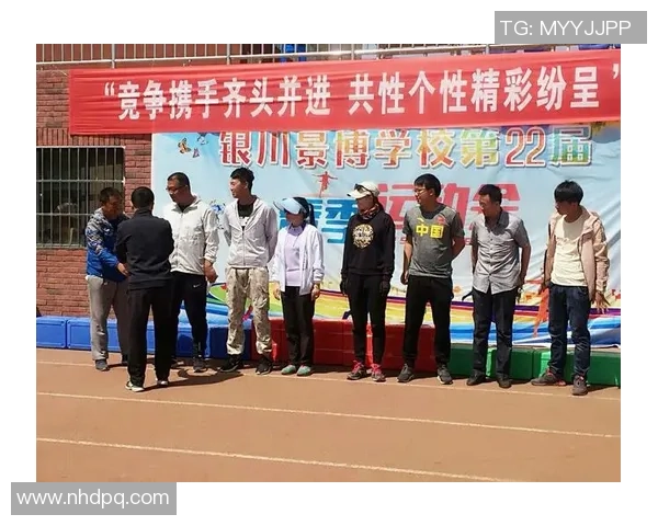 激情校园足球啦啦队口号激励团结奋进共创辉煌青春梦想