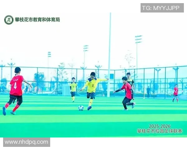 足球幻梦中的追逐与坚持让每一个梦想在绿茵场上绽放光彩 足球幻梦中的追逐与坚持让每一个梦想在绿茵场上绽放光彩